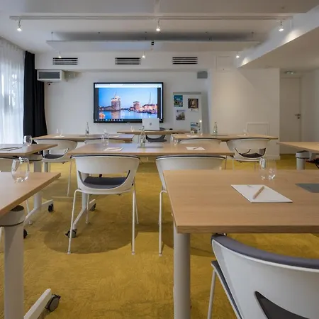 Athome Et 4* 라로셸