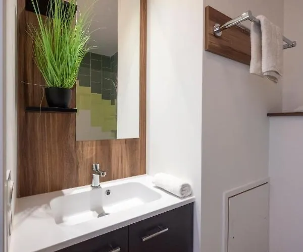 Athome Et 4* La Rochelle (Charente-Maritime)