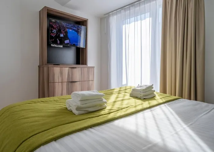 Athome Et Appart hôtel La Rochelle (Charente-Maritime)