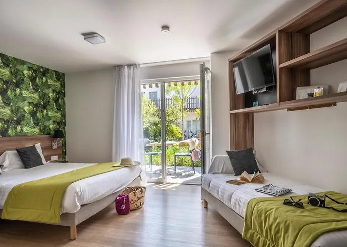 Appart hôtel Athome Et La Rochelle (Charente-Maritime)