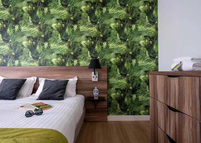 Athome Et Appart hôtel 4*