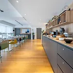 Athome Et Apart Otel 4*