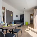 Athome Et La Rochelle (Charente-Maritime)