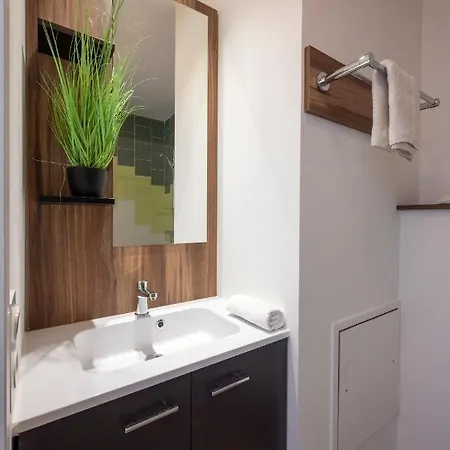 Athome Et 4* La Rochelle (Charente-Maritime)