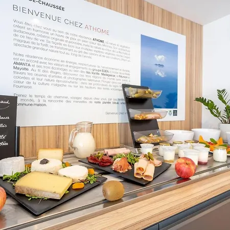 Athome Et Aparthotel La Rochelle (Charente-Maritime)