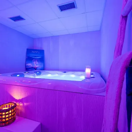 Aparthotel Athome Et La Rochelle (Charente-Maritime)