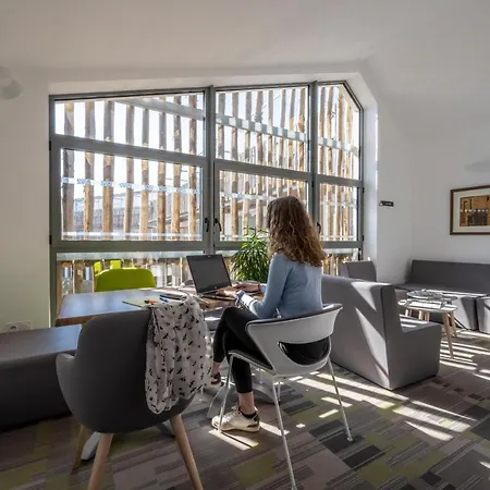 Athome Et La Rochelle (Charente-Maritime)