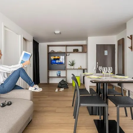 Hotel apartamentowy Athome Et La Rochelle (Charente-Maritime)