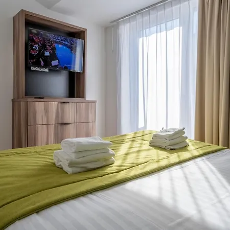 Athome Et Aparthotel La Rochelle (Charente-Maritime)