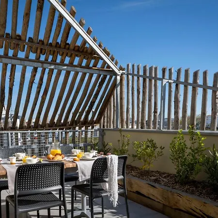 Aparthotel Athome Et 4*