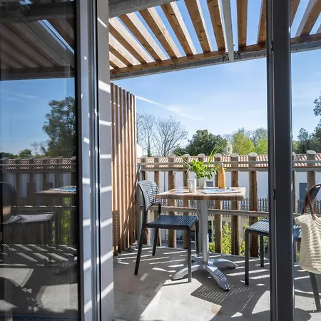 Athome Et Hotel apartamentowy 4*