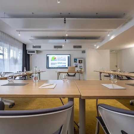 Athome Et La Rochelle (Charente-Maritime)