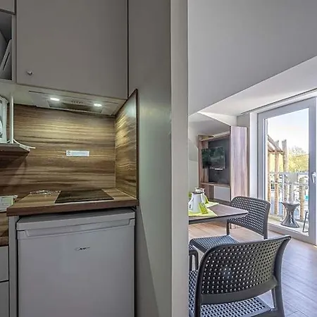 Hotel apartamentowy Athome Et La Rochelle (Charente-Maritime)