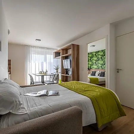 Athome Et 3* La Rochelle (Charente-Maritime)