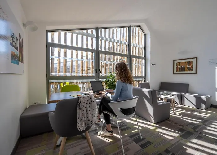 Athome Et 拉罗歇尔