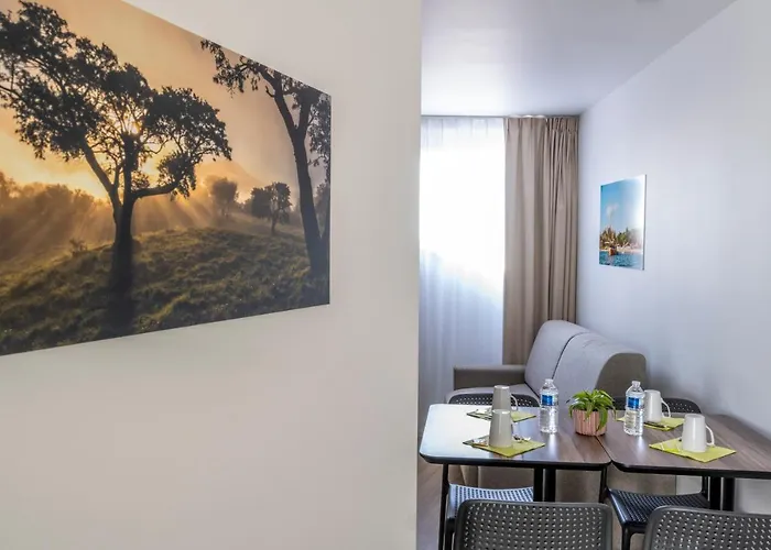 Athome Et 4* La Rochelle (Charente-Maritime)