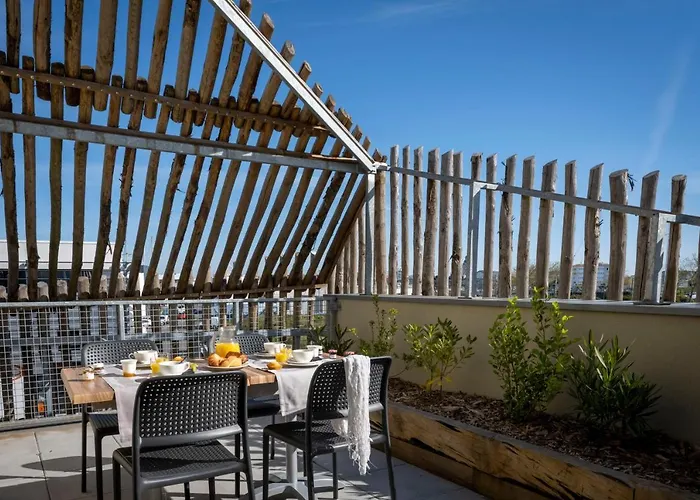 Hotel apartamentowy Athome Et 4*