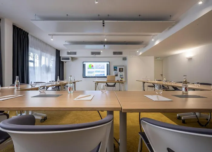 Athome Et La Rochelle (Charente-Maritime)