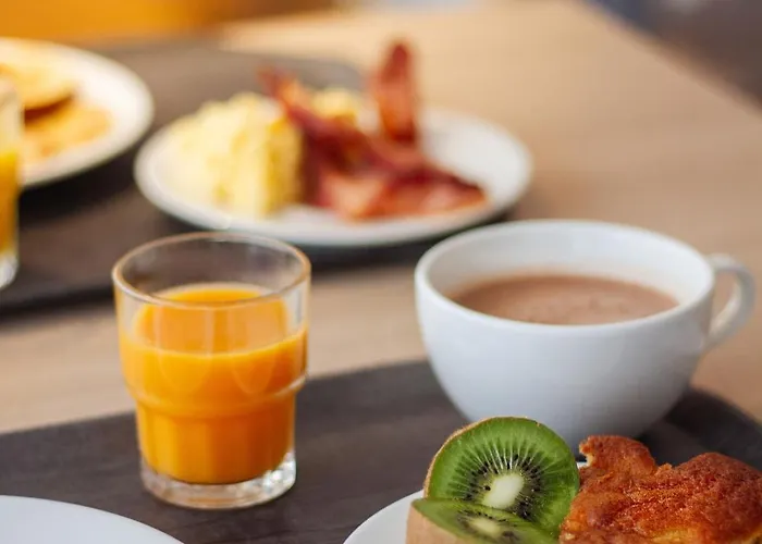 Athome Et La Rochelle (Charente-Maritime)